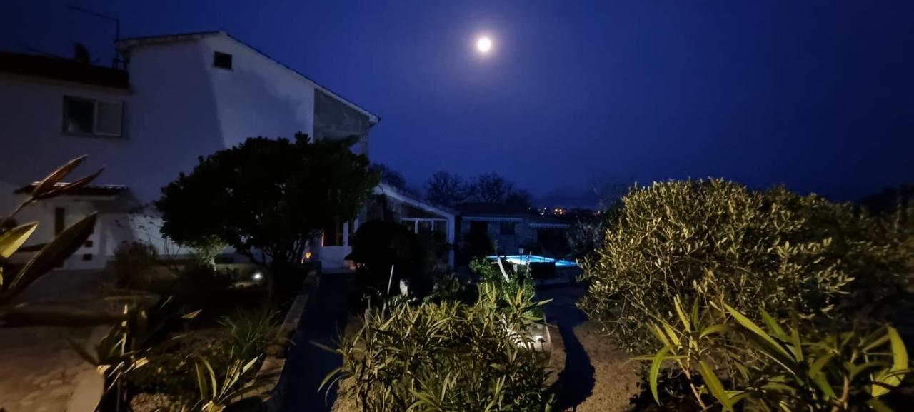 Villa Rossi Brzac Zewnętrze zdjęcie